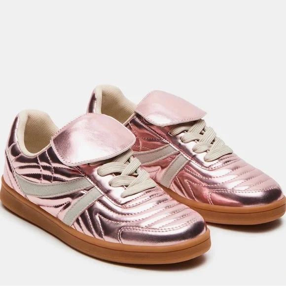 Steve Madden Metallic Pink Madrid Sneakers NWOT Size 6 - Picture 1 of 11
